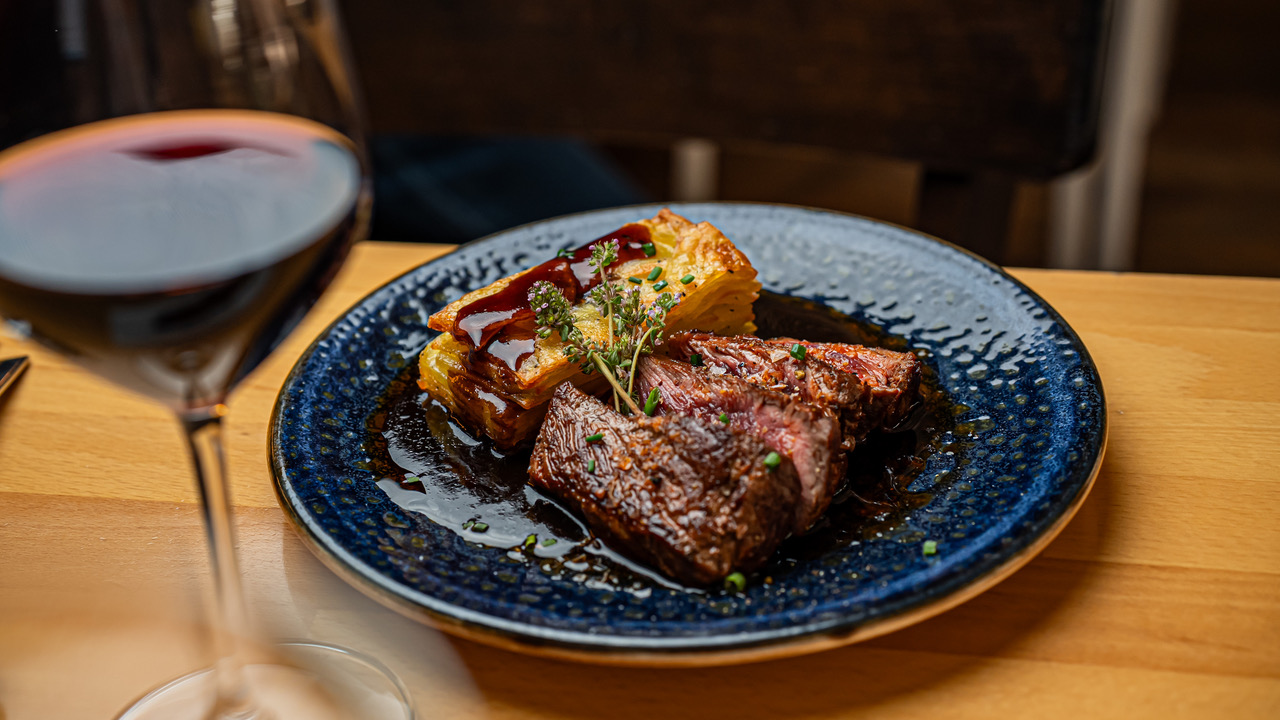 Mes de Vi Beef loin, potato millefuille & smoked paprika oil